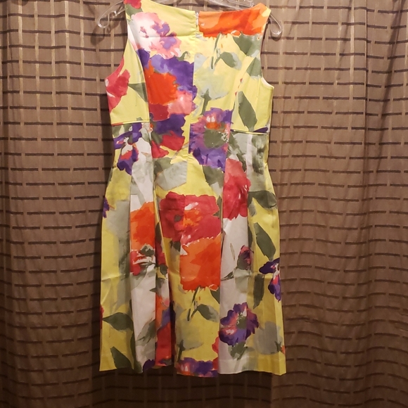 Beautiful dress by RALPH LAUREN. Hat and size 8 shoes listed separately - Picture 9 of 10